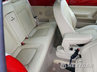 Zdjęcie 10 z 12 samochodu: 2006 VOLKSWAGEN NEW BEETLE CONVERTIBLE OPTION PACKAGE 2 VIN:3VWSF31Y16M332710 - miniatura