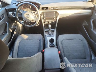 Zdjęcie 8 z 12 samochodu: 2021 VOLKSWAGEN PASSAT S VIN:1VWAA7A34MC009384 - miniatura