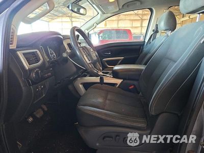 Zdjęcie 7 z 12 samochodu: 2017 NISSAN TITAN SV VIN:1N6AA1E53HN565446 - miniatura