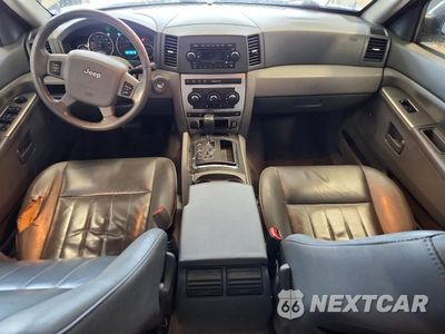 Zdjęcie 8 z 13 samochodu: 2007 JEEP GRAND CHEROKEE LAREDO VIN:1J8GR48KX7C692089 - miniatura