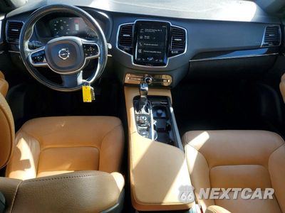 Zdjęcie 8 z 13 samochodu: 2018 VOLVO XC90 T6 VIN:YV4A22PK1J1364812 - miniatura