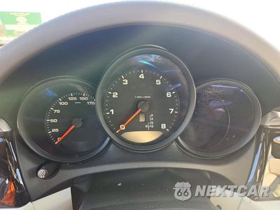 Zdjęcie 9 z 12 samochodu: 2019 PORSCHE MACAN VIN:WP1AA2A57KLB04587 - miniatura