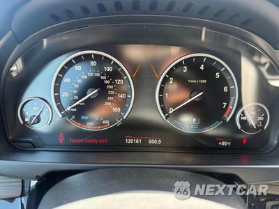 Zdjęcie 8 z 10 samochodu: 2018 BMW X5 XDRIVE40E VIN:5UXKT0C54J0W02939 - miniatura
