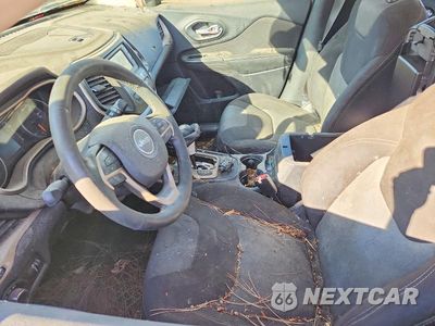 Zdjęcie 7 z 12 samochodu: 2016 JEEP CHEROKEE SPORT VIN:1C4PJMAB3GW206360 - miniatura