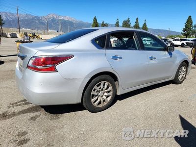 Trzecie zdjęcie samochodu z tyłu: 2015 NISSAN ALTIMA 2.5 VIN:1N4AL3AP1FC203520 - miniatura