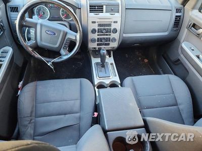 Zdjęcie 8 z 13 samochodu: 2012 FORD ESCAPE XLT VIN:1FMCU9D75CKA03090 - miniatura