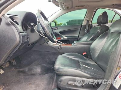 Zdjęcie 7 z 12 samochodu: 2008 LEXUS IS 250 VIN:JTHCK262185021304 - miniatura