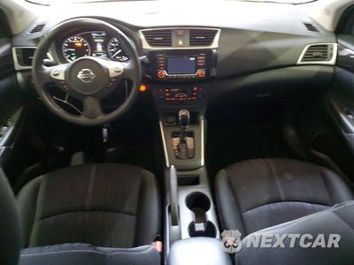 Zdjęcie 8 z 12 samochodu: 2018 NISSAN SENTRA SV VIN:3N1AB7AP5JY210512 - miniatura