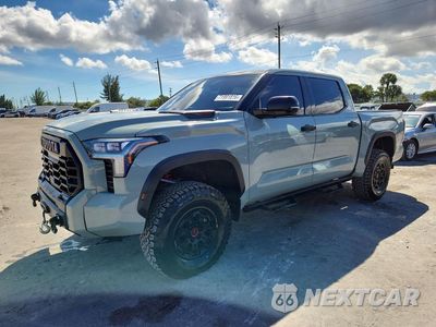 2022 TOYOTA TUNDRA TRD PRO HV 5TFPC5DB7NX011428 - główne zdjęcie licytacji z USA - miniatura