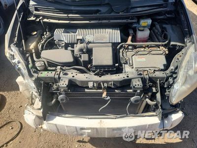 Zdjęcie 11 z 13 samochodu: 2011 TOYOTA PRIUS FOUR VIN:JTDKN3DU8B5312663 - miniatura