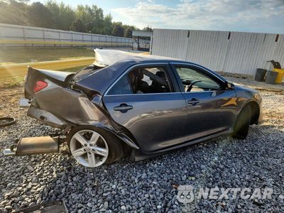 Trzecie zdjęcie samochodu z tyłu: 2014 TOYOTA CAMRY SE VIN:4T1BF1FK1EU371508 - miniatura