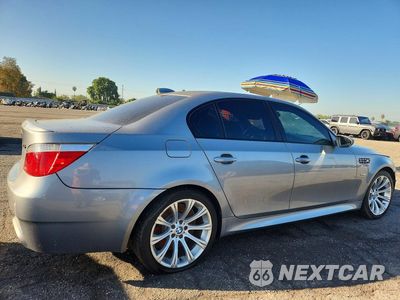 Trzecie zdjęcie samochodu z tyłu: 2006 BMW M5 VIN:WBSNB93506B581212 - miniatura