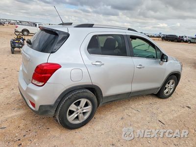 Trzecie zdjęcie samochodu z tyłu: 2019 CHEVROLET TRAX 1LT VIN:KL7CJLSB3KB757585 - miniatura