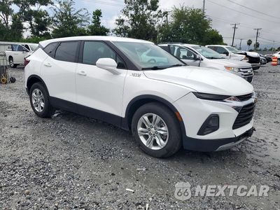 Czwarte zdjęcie samochodu z boku: 2021 CHEVROLET BLAZER 2LT VIN:3GNKBHRS0MS556613 - miniatura
