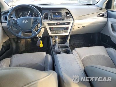 Zdjęcie 8 z 12 samochodu: 2015 HYUNDAI SONATA SPORT VIN:5NPE34AF0FH112705 - miniatura