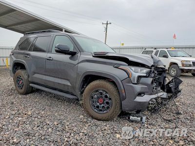 Czwarte zdjęcie samochodu z boku: 2026 TOYOTA SEQUOIA TRD PRO VIN:7SVAAABA9TX094250 - miniatura