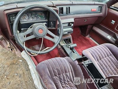 Zdjęcie 8 z 12 samochodu: 1985 CHEVROLET MONTE CARLO VIN:1G1GZ37G2FR213067 - miniatura