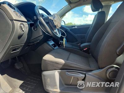 Zdjęcie 7 z 13 samochodu: 2017 VOLKSWAGEN TIGUAN S VIN:WVGAV7AX3HK046461 - miniatura