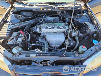 Zdjęcie 11 z 12 samochodu: 2001 HONDA ACCORD LX VIN:JHMCG66541C014674 - miniatura
