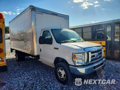 Czwarte zdjęcie samochodu z boku: 2023 FORD E450 BOX TRUCK VIN:1FDXE4FN8PDD32499 - miniatura