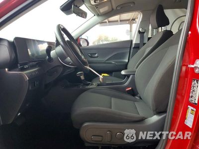 Zdjęcie 7 z 12 samochodu: 2025 HYUNDAI KONA SEL VIN:KM8HB3AB9SU335053 - miniatura