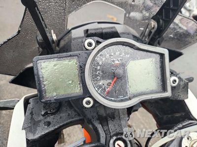 Zdjęcie 7 z 9 samochodu: 2018 KTM 1090 ADVENTURE R VIN:VBKV49403JM996430 - miniatura