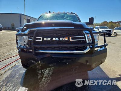 Piąte zdjęcie samochodu w środku: 2022 RAM 2500 TRADESMAN VIN:3C6UR5HJ5NG368993 - miniatura