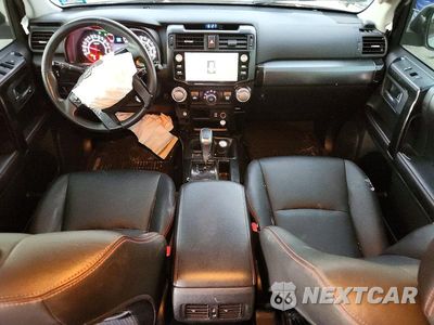 Zdjęcie 8 z 14 samochodu: 2016 TOYOTA 4RUNNER TRD PRO VIN:JTEBU5JR1G5301697 - miniatura