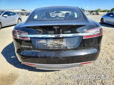 Zdjęcie 6 z 12 samochodu: 2013 TESLA MODEL S VIN:5YJSA1AG1DFP05064 - miniatura