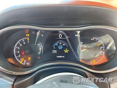 Zdjęcie 9 z 14 samochodu: 2019 JEEP GRAND CHEROKEE LAREDO VIN:1C4RJEAG1KC675340 - miniatura