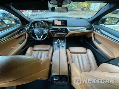 Zdjęcie 9 z 12 samochodu: 2019 BMW 540 XI VIN:WBAJE7C58KWW14782 - miniatura