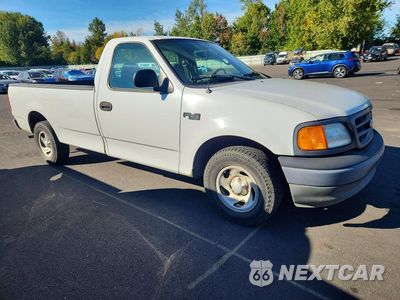 Czwarte zdjęcie samochodu z boku: 2004 FORD F-150 HERITAGE CLASSIC VIN:2FTRF172X4CA88489 - miniatura