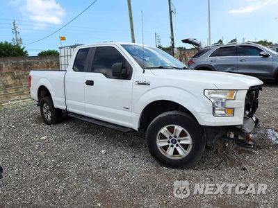 Czwarte zdjęcie samochodu z boku: 2017 FORD F150 SUPER CAB VIN:1FTEX1EP2HFB06620 - miniatura