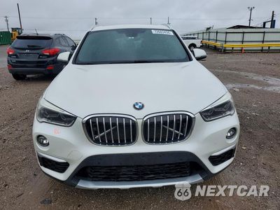 Piąte zdjęcie samochodu w środku: 2017 BMW X1 XDRIVE28I VIN:WBXHT3C36H5F87360 - miniatura
