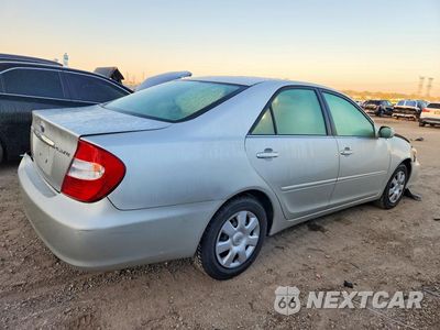 Trzecie zdjęcie samochodu z tyłu: 2003 TOYOTA CAMRY LE VIN:4T1BE32K43U690628 - miniatura