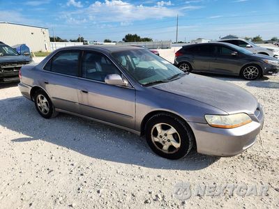 Czwarte zdjęcie samochodu z boku: 2000 HONDA ACCORD EX VIN:JHMCG5667YC036357 - miniatura