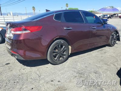 Trzecie zdjęcie samochodu z tyłu: 2018 KIA OPTIMA LX VIN:5XXGT4L33JG253462 - miniatura