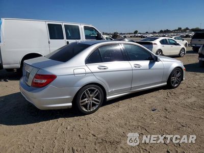 Trzecie zdjęcie samochodu z tyłu: 2013 MERCEDES-BENZ C 250 VIN:WDDGF4HB0DR242854 - miniatura