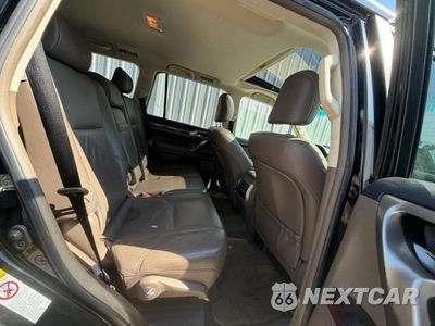 Zdjęcie 6 z 14 samochodu: 2011 LEXUS GX 460 VIN:JTJBM7FX3B5027027 - miniatura