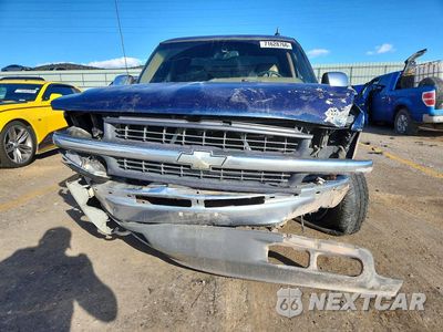Piąte zdjęcie samochodu w środku: 2000 CHEVROLET SILVERADO C1500 VIN:2GCEC19T1Y1150134 - miniatura