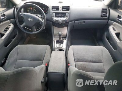 Zdjęcie 8 z 12 samochodu: 2006 HONDA ACCORD EX VIN:1HGCM56766A049680 - miniatura