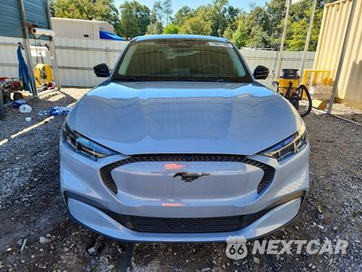 Piąte zdjęcie samochodu w środku: 2024 FORD MUSTANG MACH-E SELECT VIN:3FMTK1R40RMA08706 - miniatura