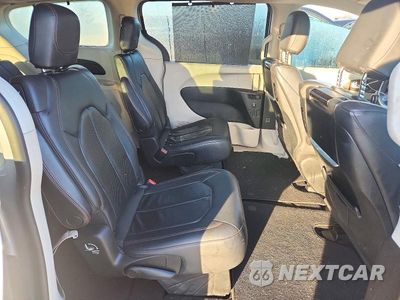 Zdjęcie 10 z 12 samochodu: 2017 CHRYSLER PACIFICA TOURING L PLUS VIN:2C4RC1EGXHR841304 - miniatura