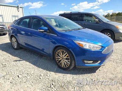 Czwarte zdjęcie samochodu z boku: 2018 FORD FOCUS TITANIUM VIN:1FADP3J23JL273065 - miniatura