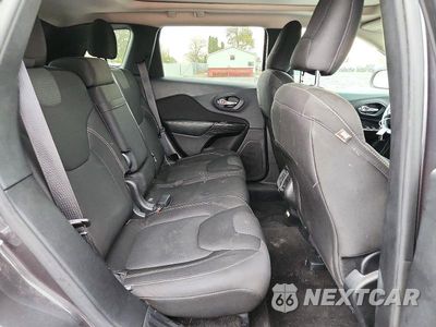 Zdjęcie 11 z 13 samochodu: 2015 JEEP CHEROKEE LATITUDE VIN:1C4PJLCB7FW507316 - miniatura
