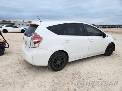 Trzecie zdjęcie samochodu z tyłu: 2016 TOYOTA PRIUS V TWO VIN:JTDZN3EU5GJ047311 - miniatura
