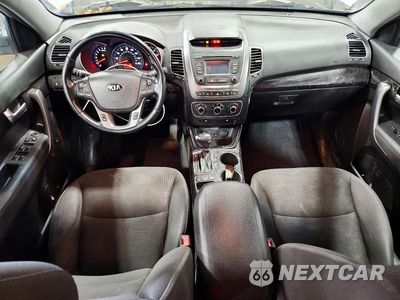 Zdjęcie 8 z 14 samochodu: 2014 KIA SORENTO LX VIN:5XYKT4A76EG462602 - miniatura