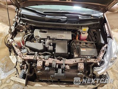 Zdjęcie 11 z 13 samochodu: 2017 TOYOTA PRIUS V FIVE VIN:JTDZN3EUXHJ060573 - miniatura