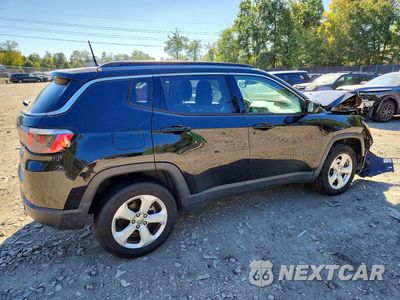 Trzecie zdjęcie samochodu z tyłu: 2018 JEEP COMPASS LATITUDE VIN:3C4NJDBB8JT436303 - miniatura