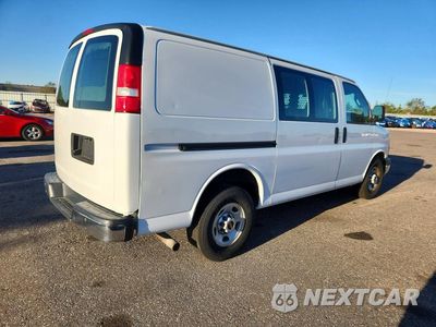 Trzecie zdjęcie samochodu z tyłu: 2018 GMC SAVANA 2500 CARGO DELIVERY VAN VIN:1GTW7AFG2J1902497 - miniatura
